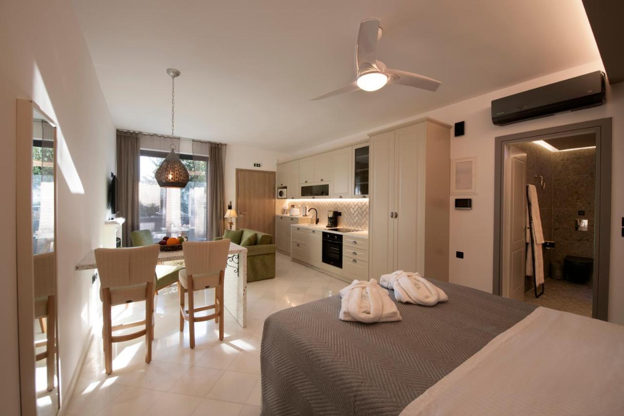 Aval Riviera Apartamento Lagonisi Exterior foto